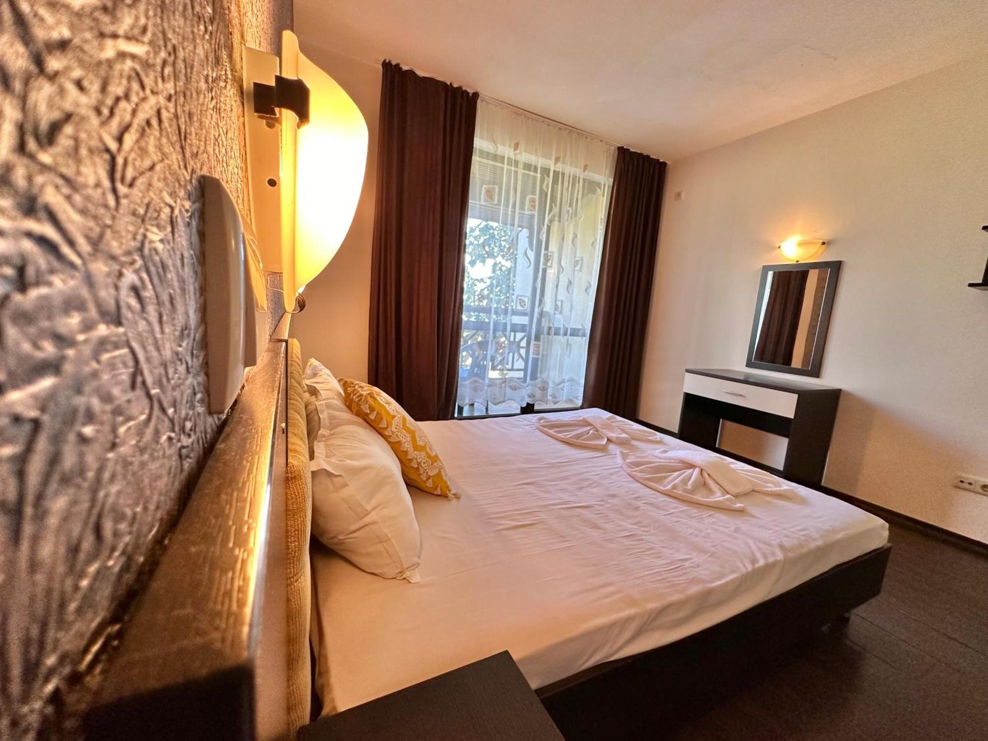 Menada Imperial Heights Villas Sunny Beach Dış mekan fotoğraf