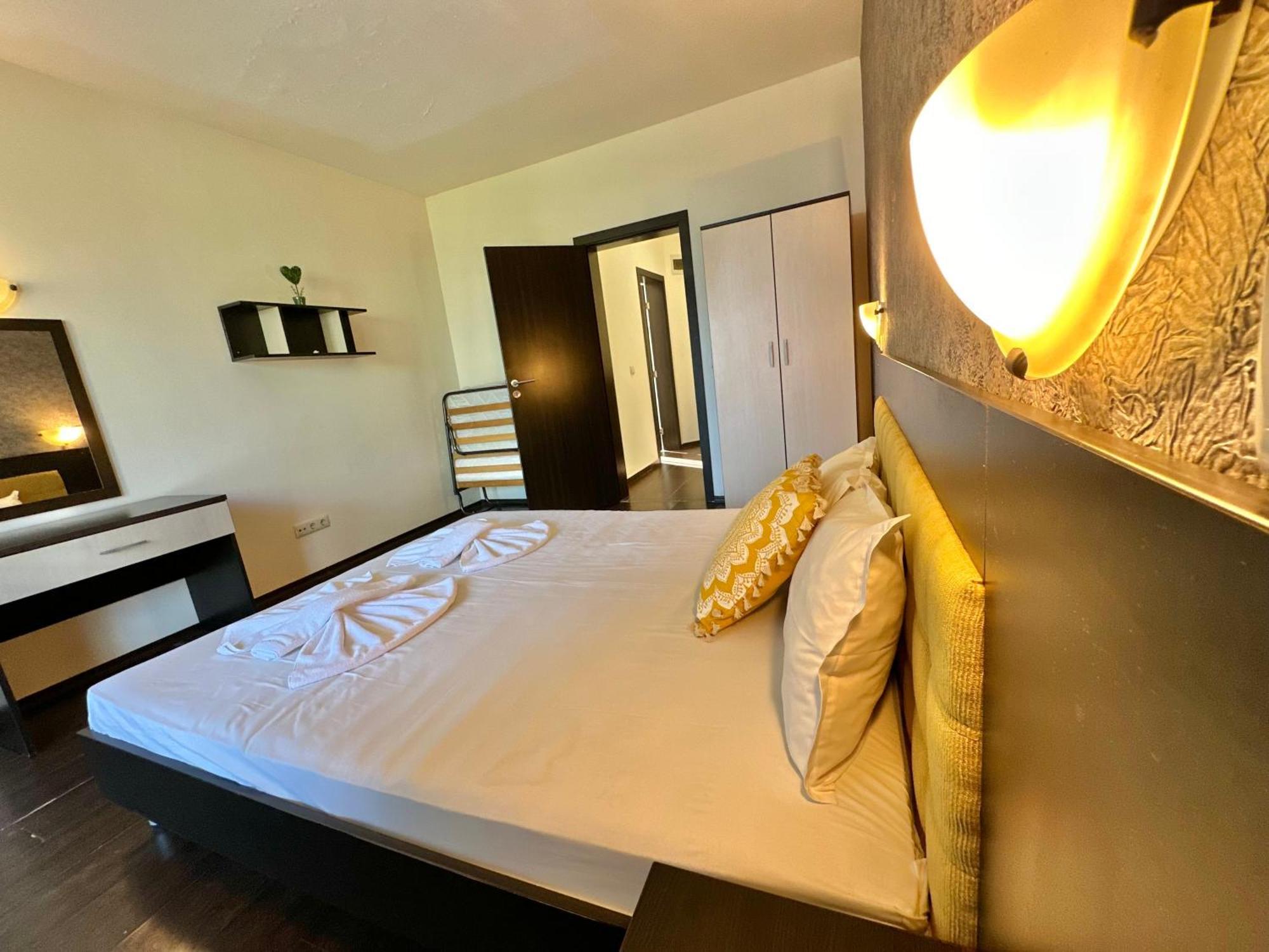 Menada Imperial Heights Villas Sunny Beach Dış mekan fotoğraf