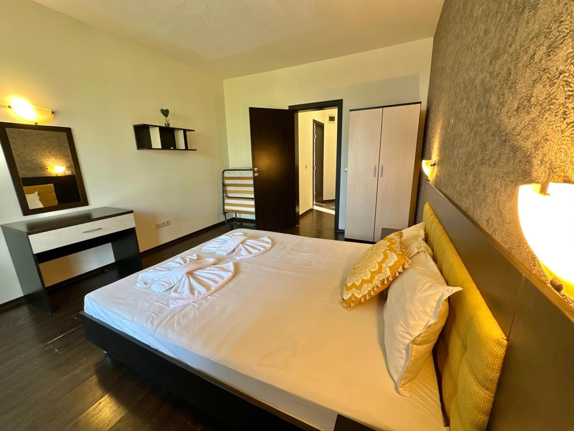 Menada Imperial Heights Villas Sunny Beach Dış mekan fotoğraf