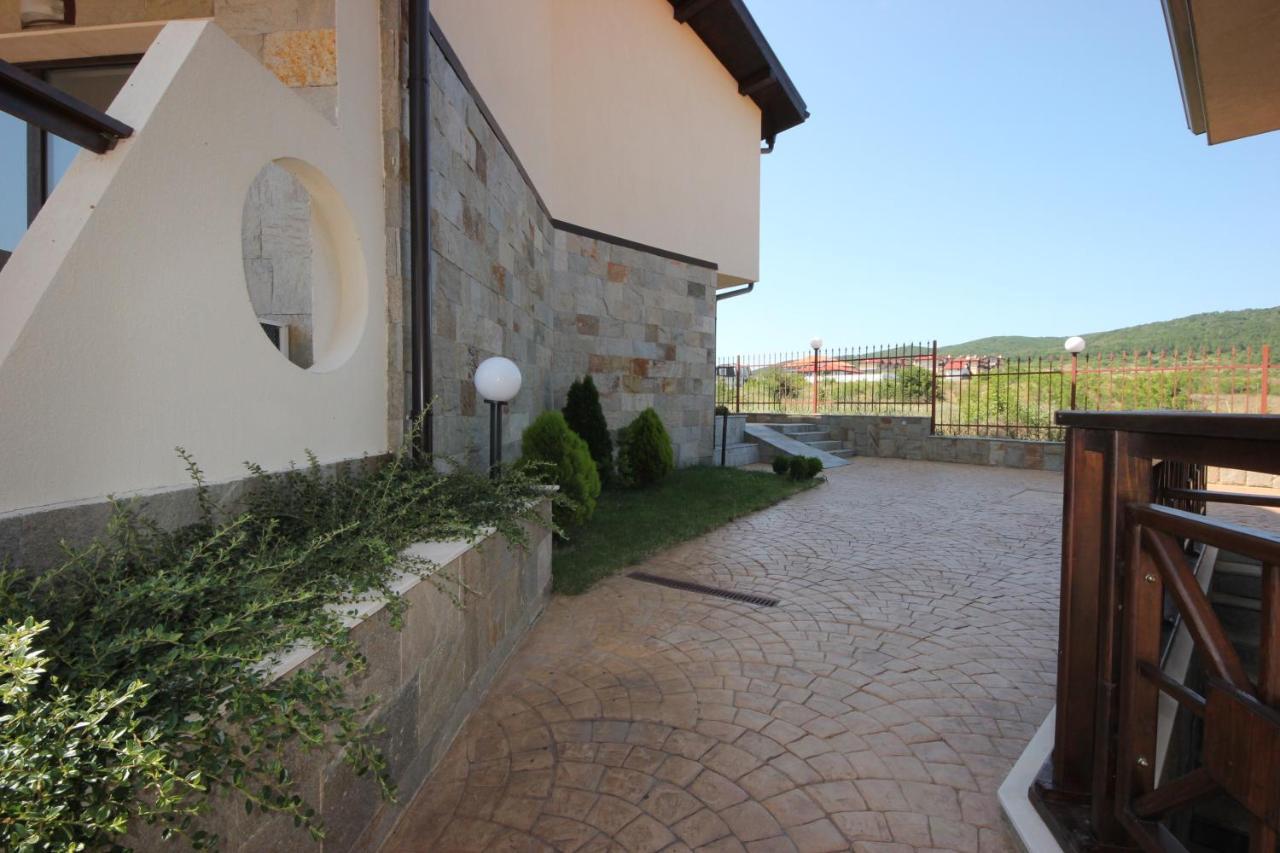 Menada Imperial Heights Villas Sunny Beach Dış mekan fotoğraf