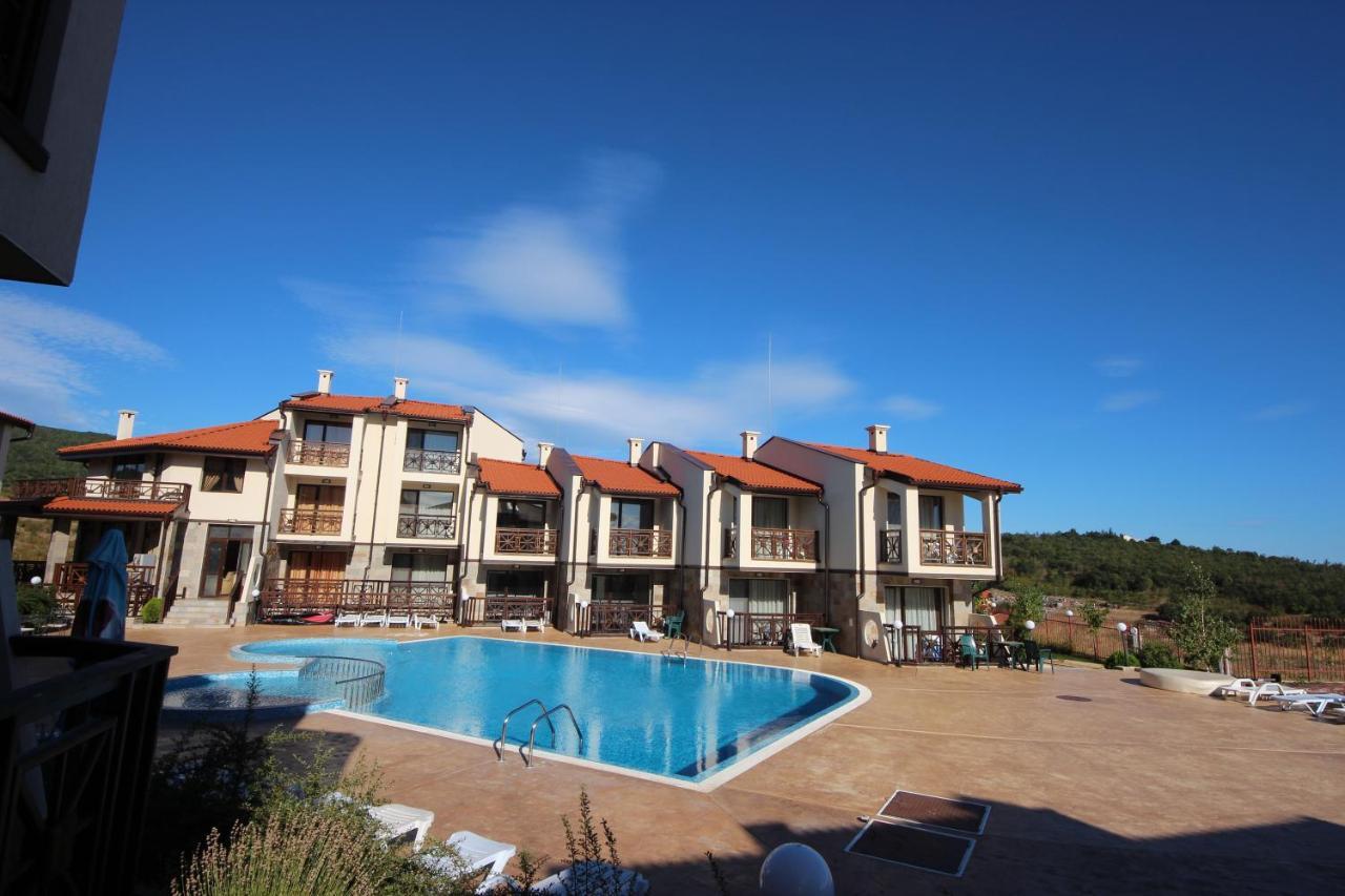 Menada Imperial Heights Villas Sunny Beach Dış mekan fotoğraf